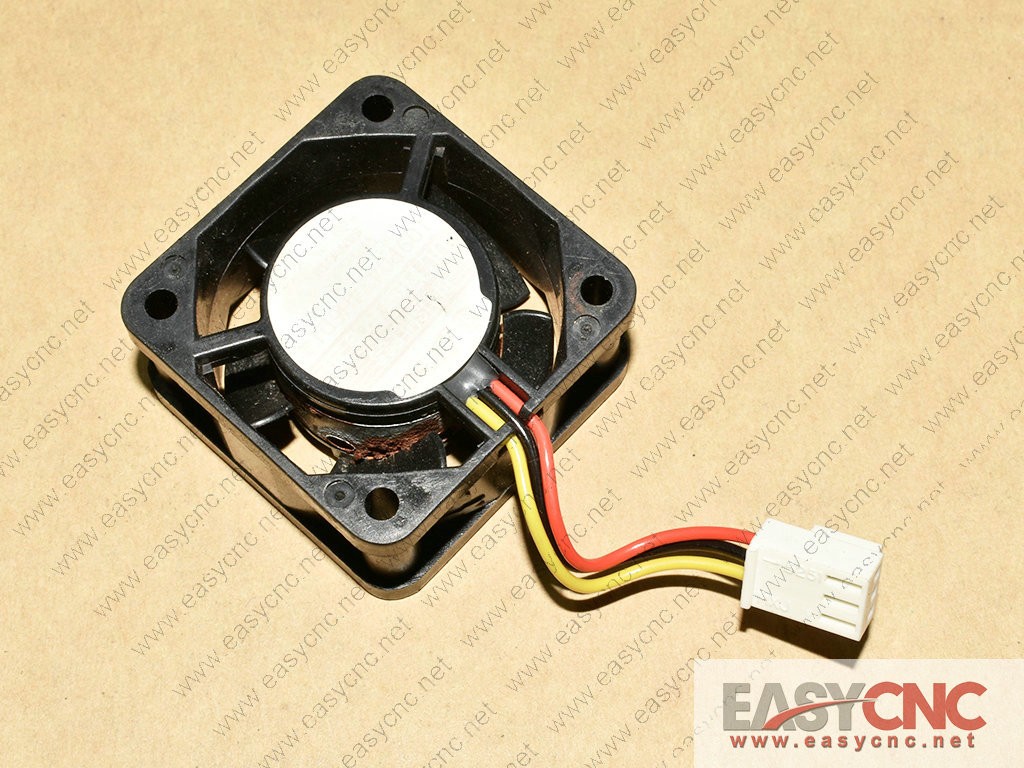 109P0424H6D14 Sanyo fan new