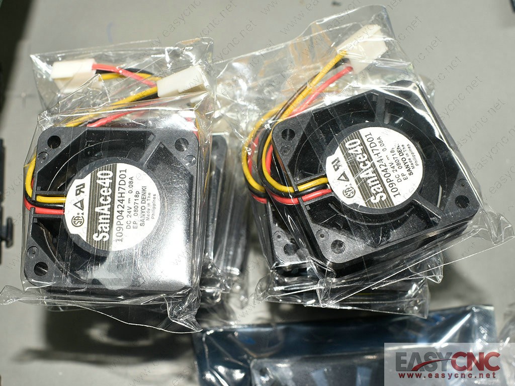 109P0424H7D01 Sanyo fan new