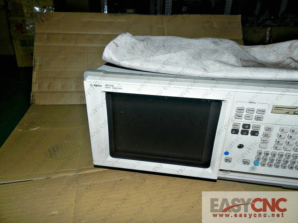 1671G Agilent LOGIC ANALYZER used