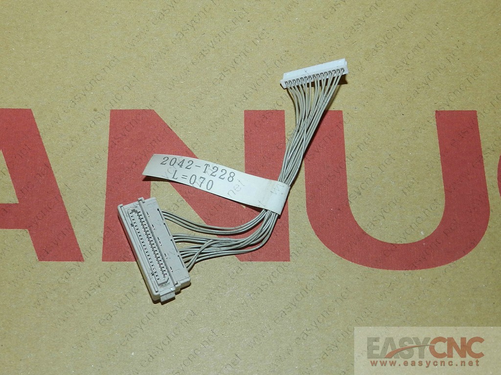 2042-T228 L=070 Fanuc cable new
