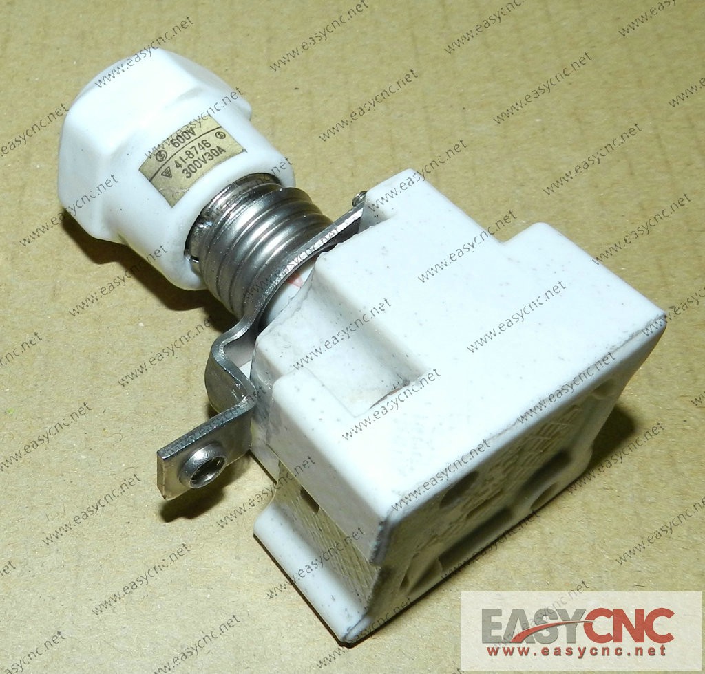 41-8746-300V30A Fuji fuse base new