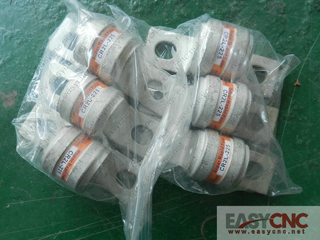CR2L-225 Fuji fuse new
