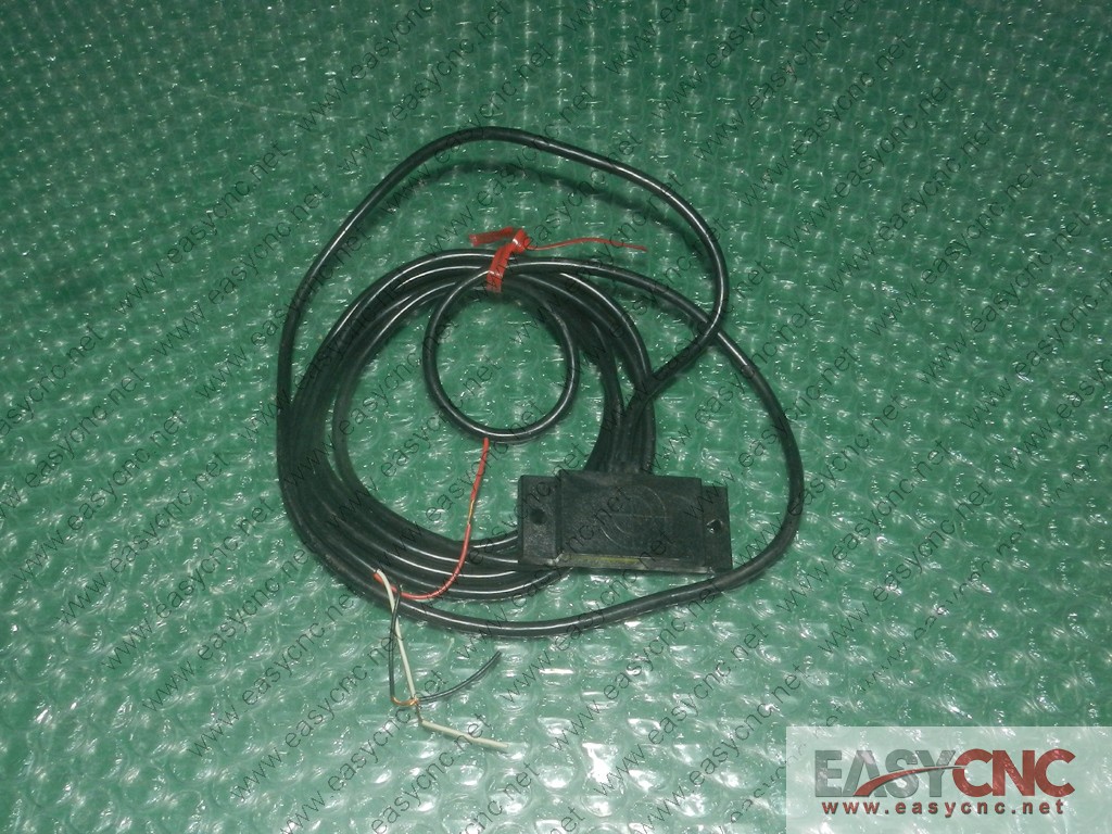 E2K-F10MC1-1 Omron proximity switch sensor used