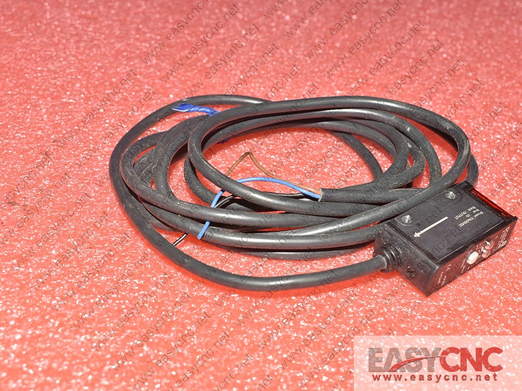 E3S-AT11-D Omron proximity sensor used