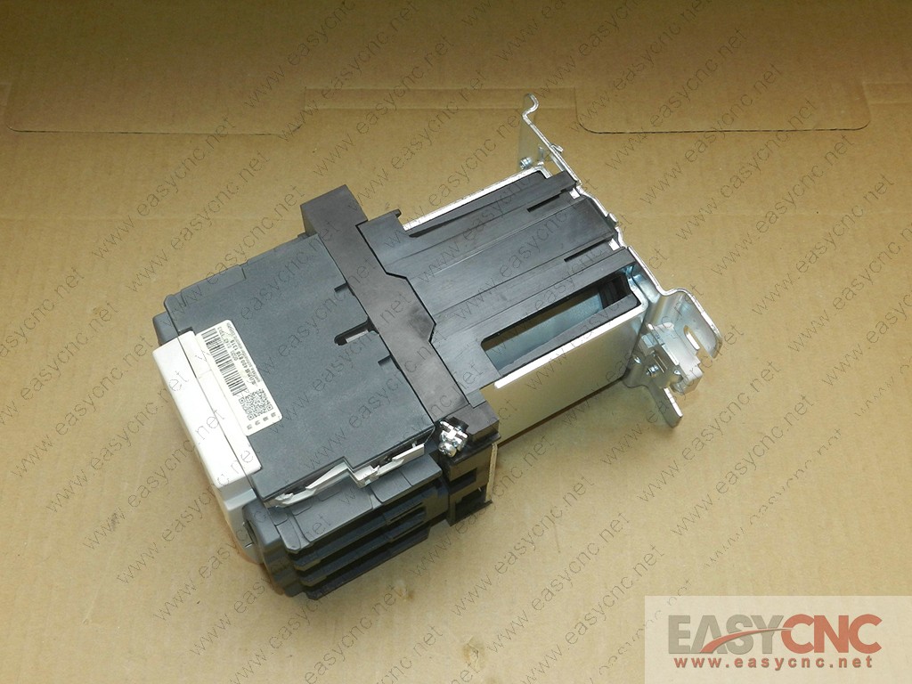LC1D65 Schneider contactor new