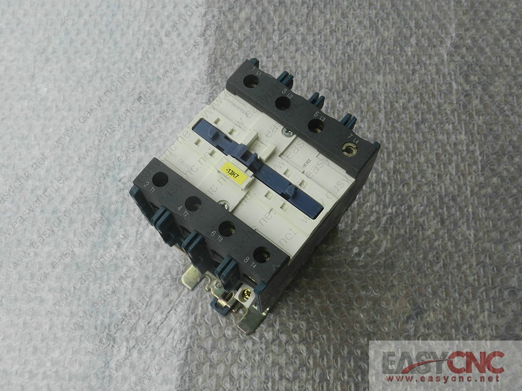LP1D80004 Telemecanique contactor used