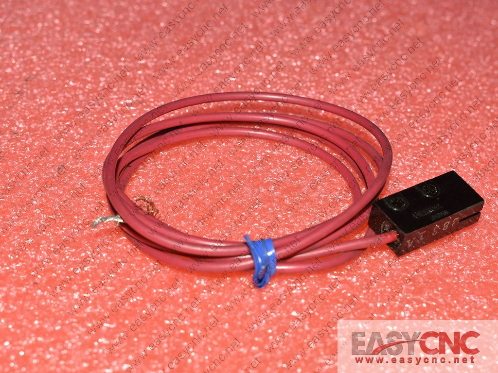 OPE-S10L Omron sensor used