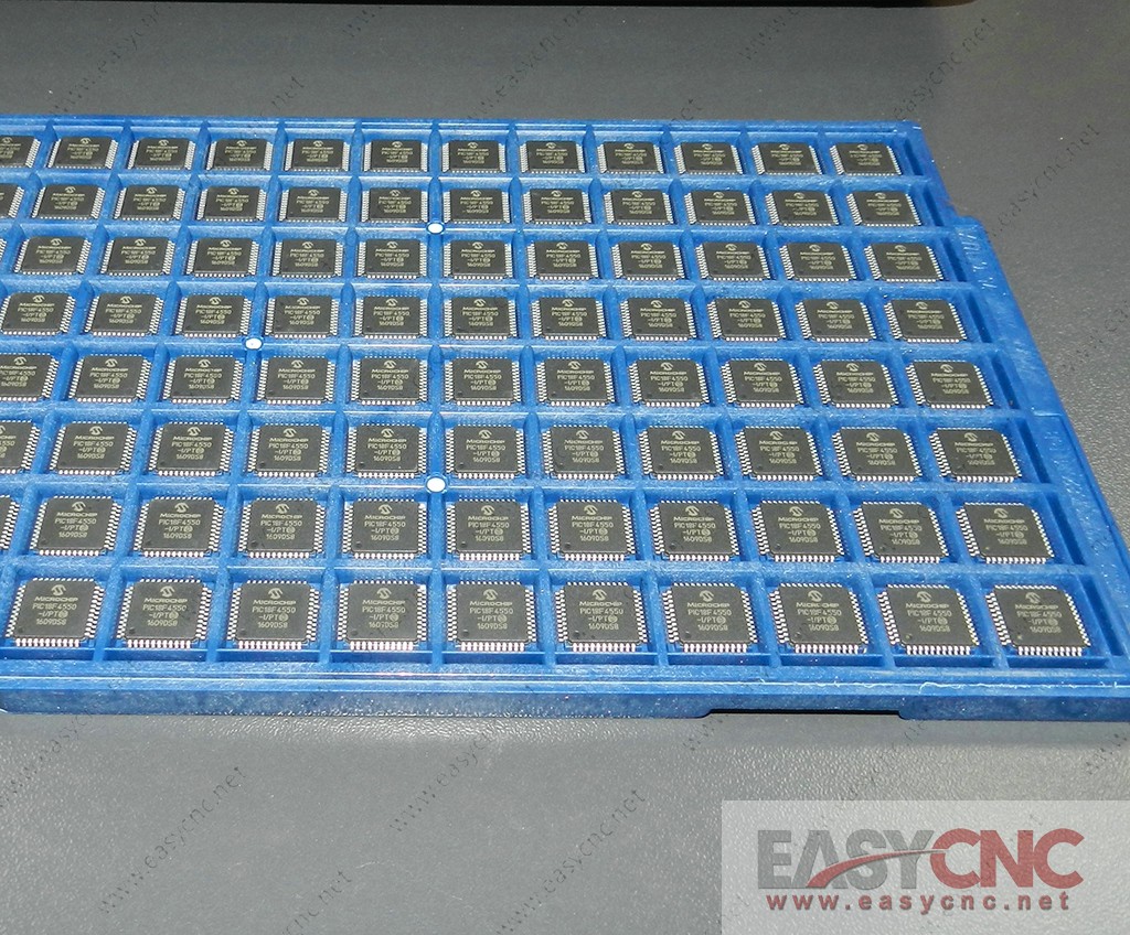 PIC18F4550-I/PT 8-bit MCU TQFP44 new
