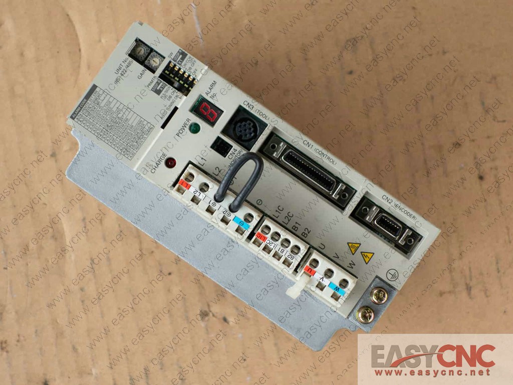 R7D-AP04L omron ac servo drivers used