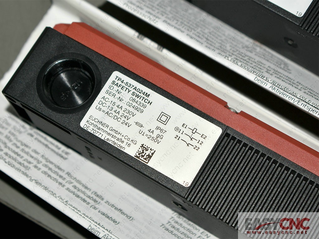 TP4-537A024M Euchner Safety switch new