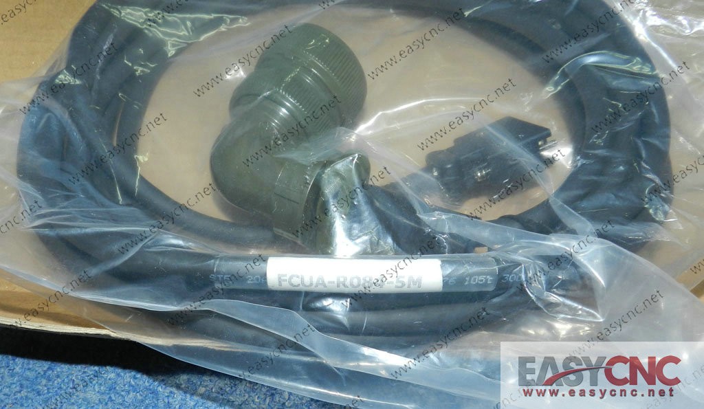FCUA-R084-5M Mitsubishi encoder cable new