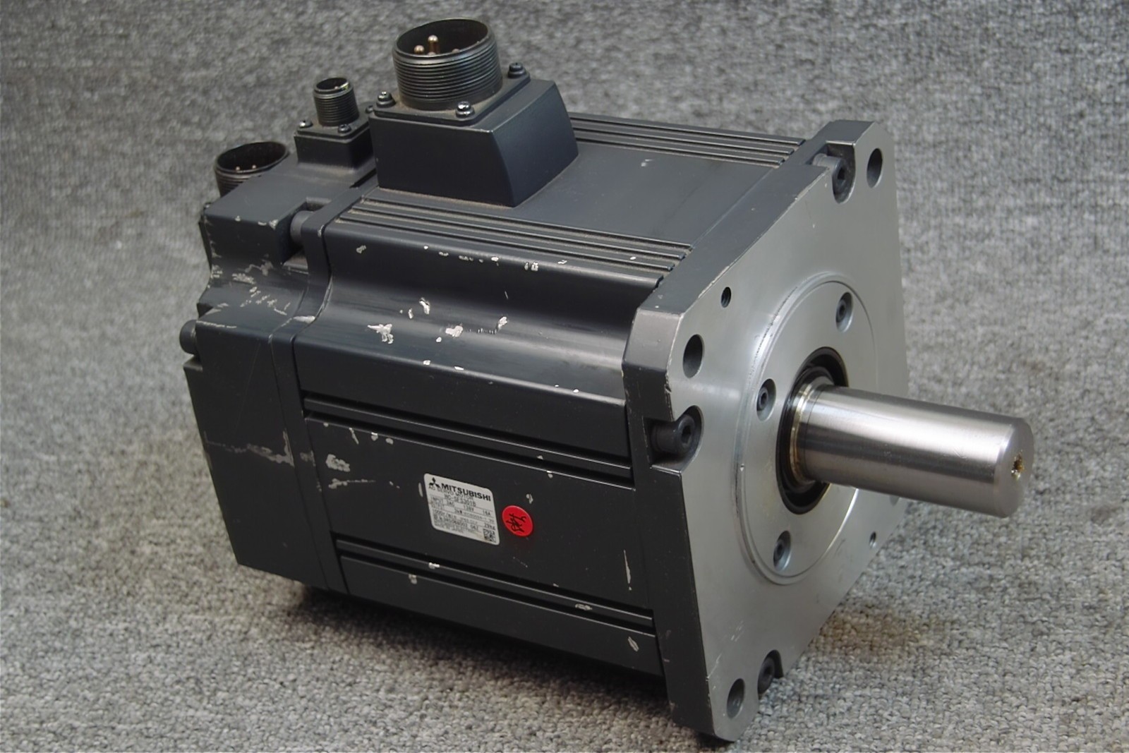 HC-SFS301B Mitsubishi as servo motor new