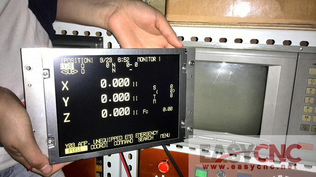 MDT962B-1A LCD Display replace Mitsubishi CRT Imcompatible M500 M520 System new